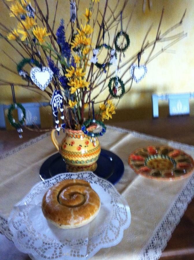 East Wind Bed and Breakfast Medea Buitenkant foto