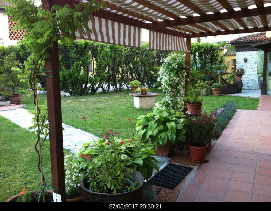 East Wind Bed and Breakfast Medea Buitenkant foto