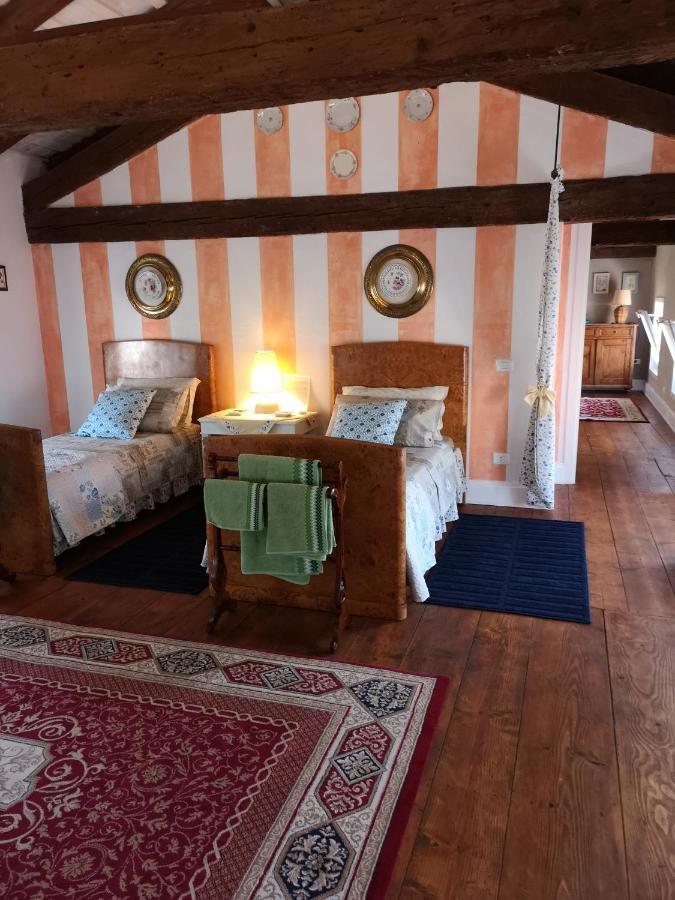 East Wind Bed and Breakfast Medea Buitenkant foto